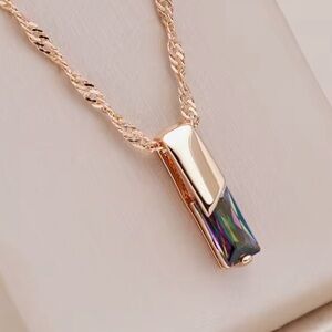 New 🎁 Rose Gold Necklace With Aurora Borealis Stone Accent, Stamped